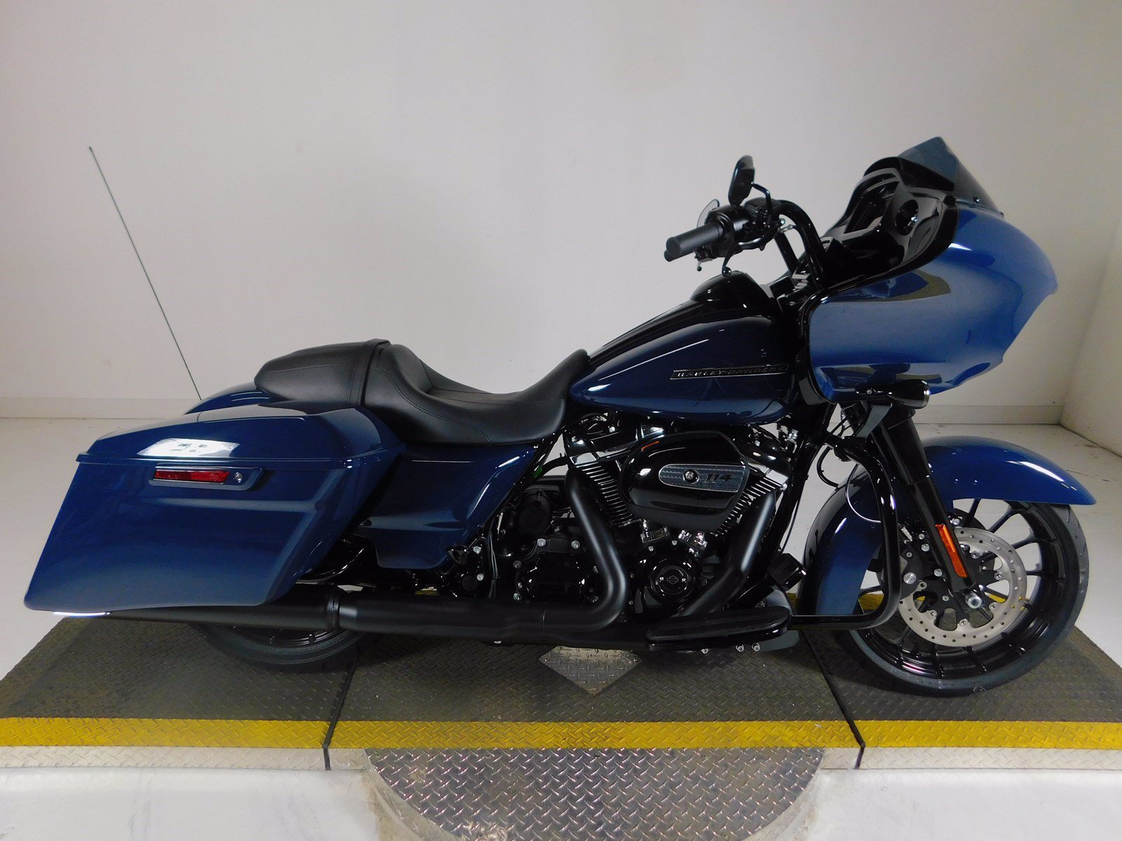 New 2019 Harley-Davidson Road Glide Special FLTRXS Touring in Riverside