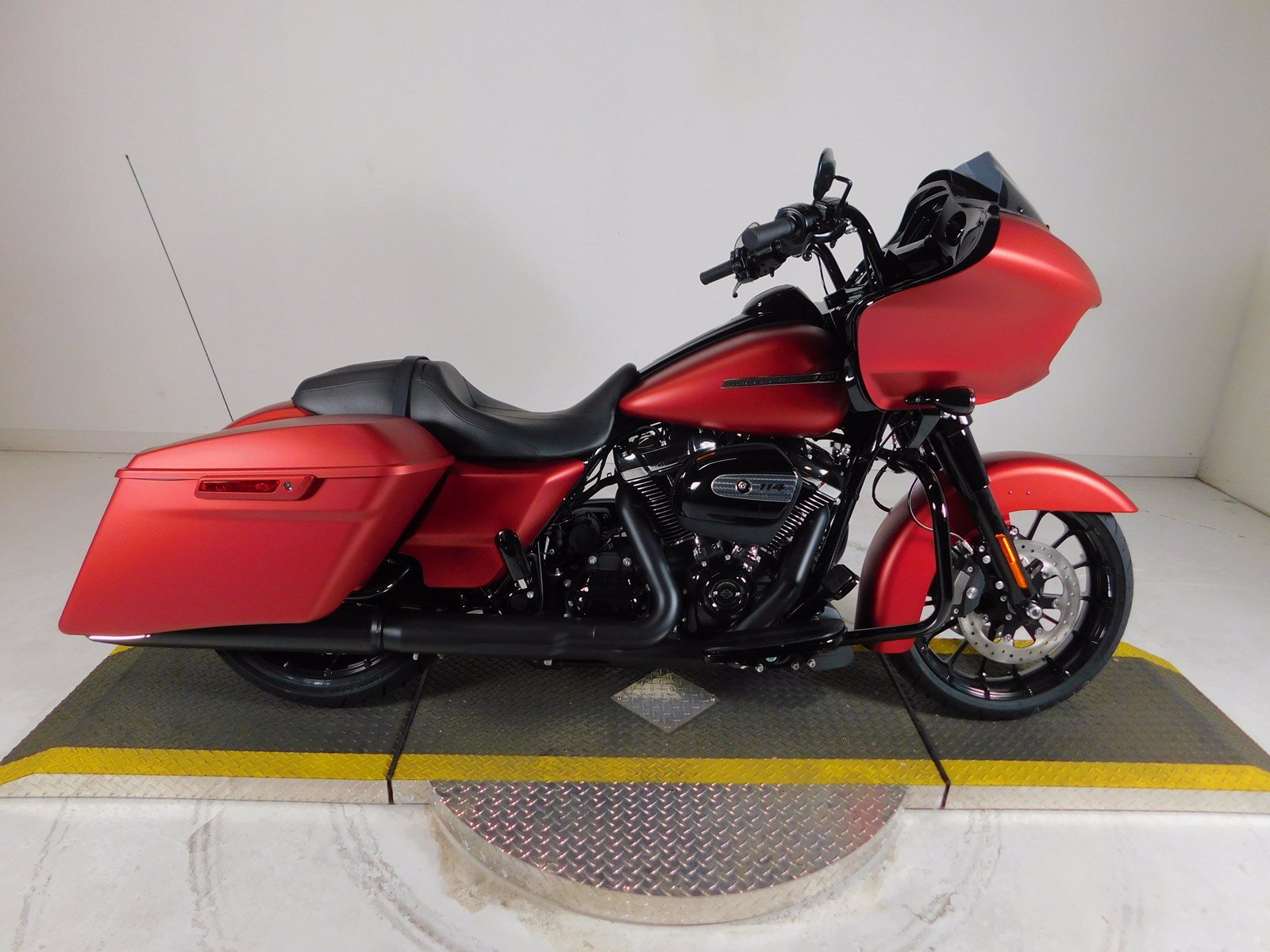 New 2019 Harley-Davidson Road Glide Special FLTRXS Touring in Riverside