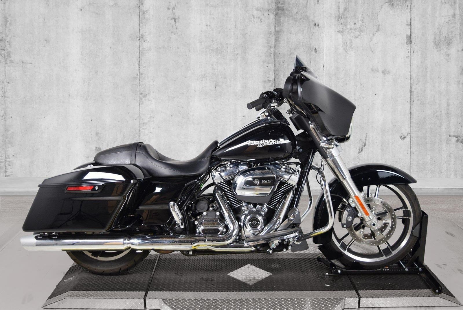 Pre-Owned 2019 Harley-Davidson Street Glide FLHX Touring ...
