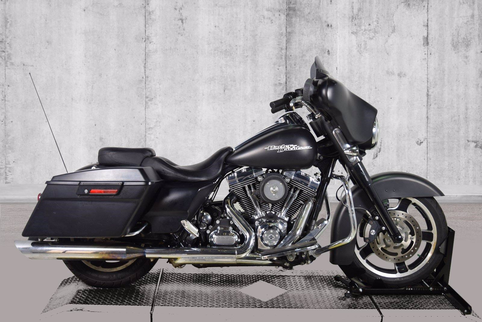 Pre-Owned 2013 Harley-Davidson Street Glide FLHX Touring ...