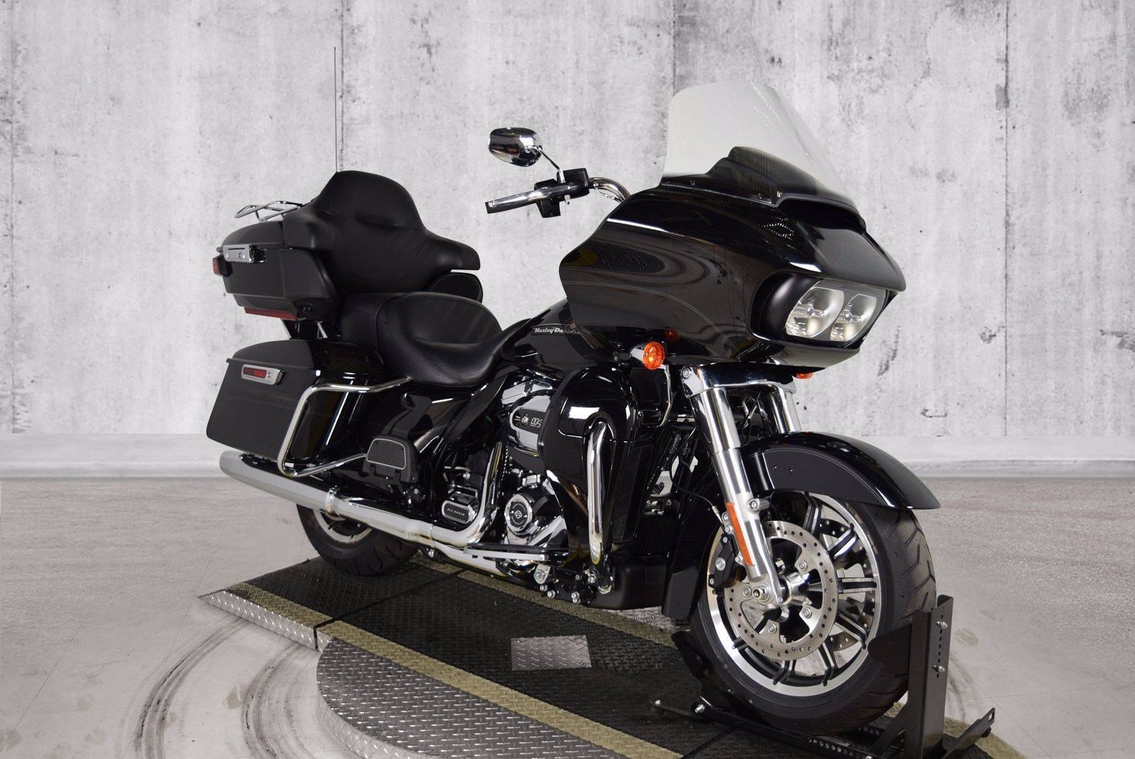 Pre-Owned 2019 Harley-Davidson Road Glide Ultra FLTRU 