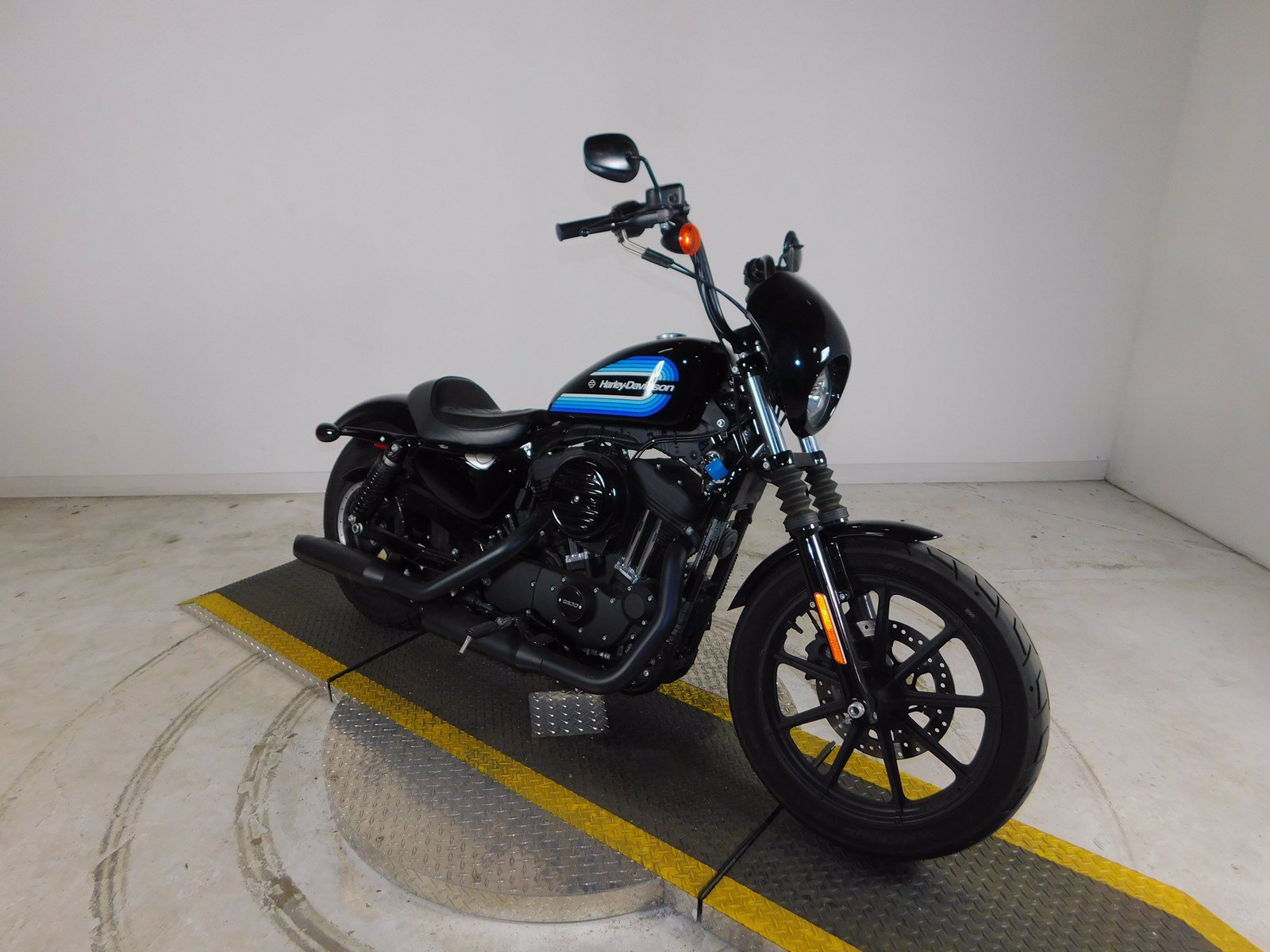 Pre Owned 2018 Harley Davidson Sportster Iron 1200 Xl1200ns Sportster