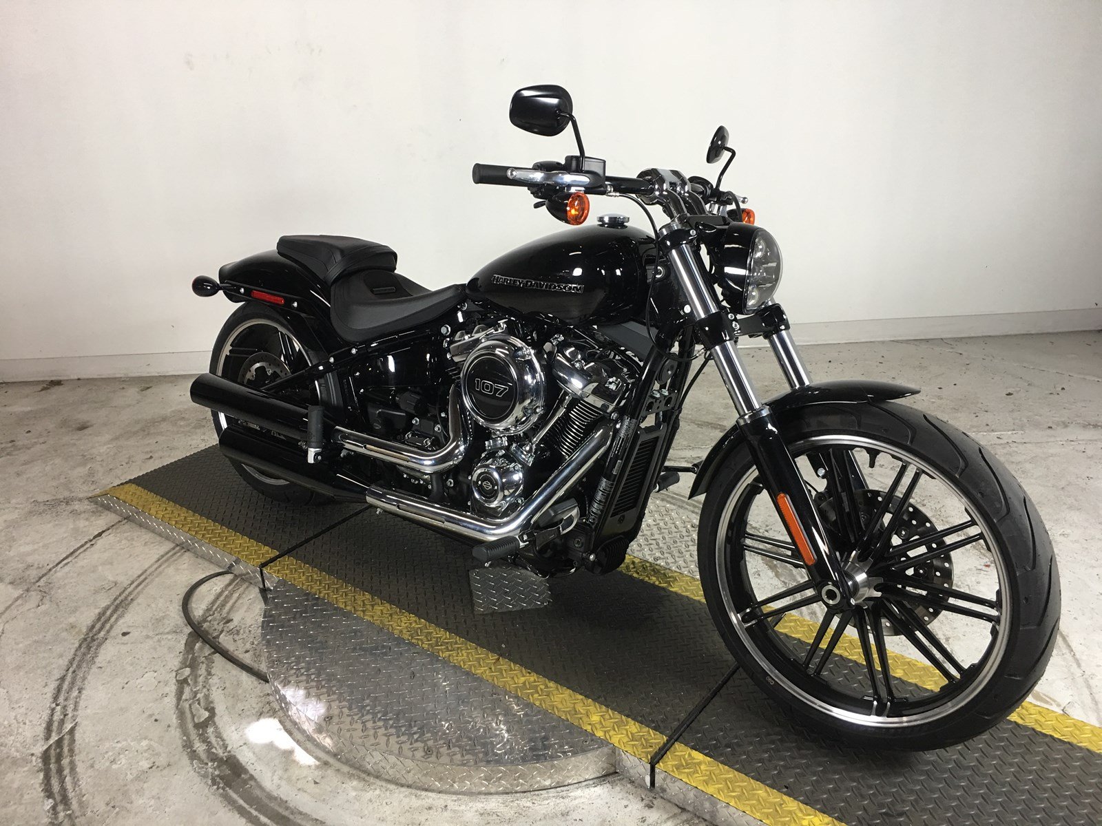 Pre-Owned 2018 Harley-Davidson Softail Breakout FXBR Softail in ...