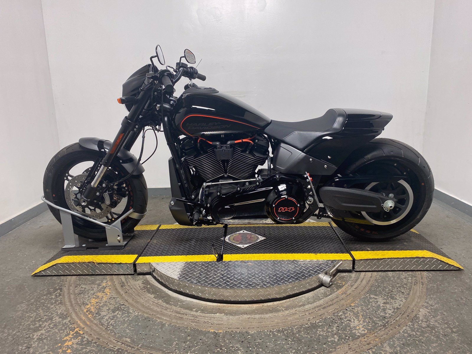 harley softail fxdr 114