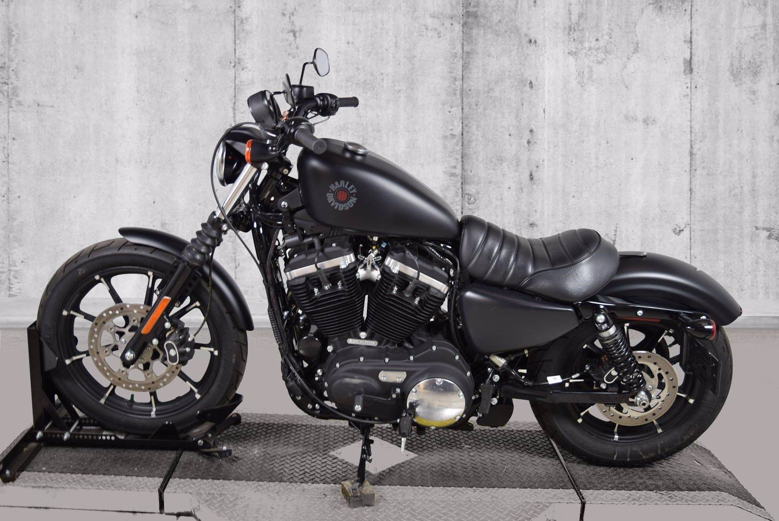 Pre-Owned 2020 Harley-Davidson Sportster Iron 883 XL883N Sportster in