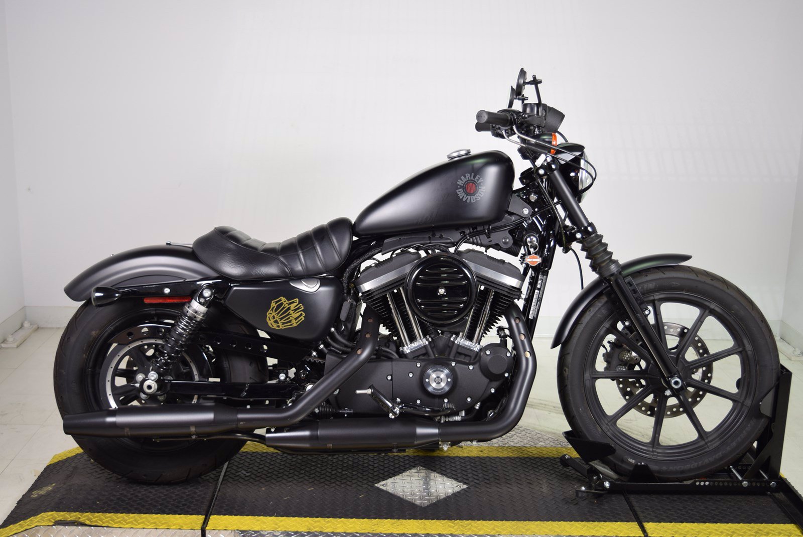 Pre-Owned 2019 Harley-Davidson Sportster Iron 883 XL883N Sportster in ...