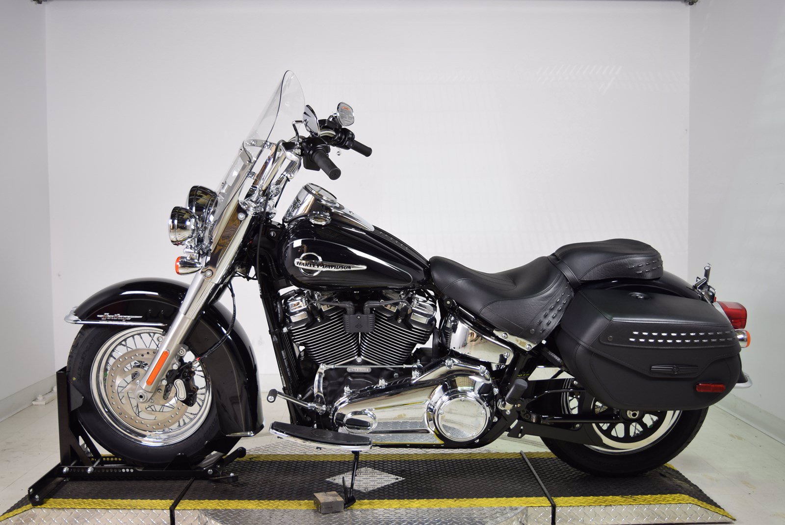 New 2020 Harley-Davidson Softail Heritage Classic FLHC ...