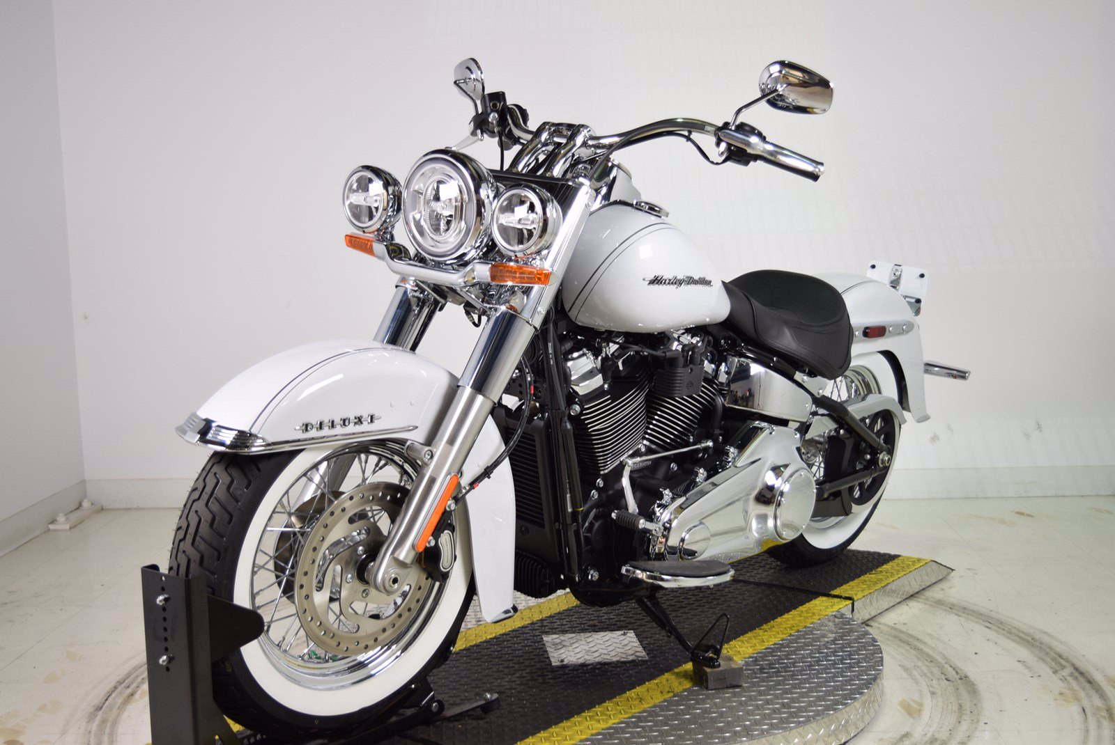 New 2020 Harley-Davidson Softail Deluxe FLDE Softail in ...