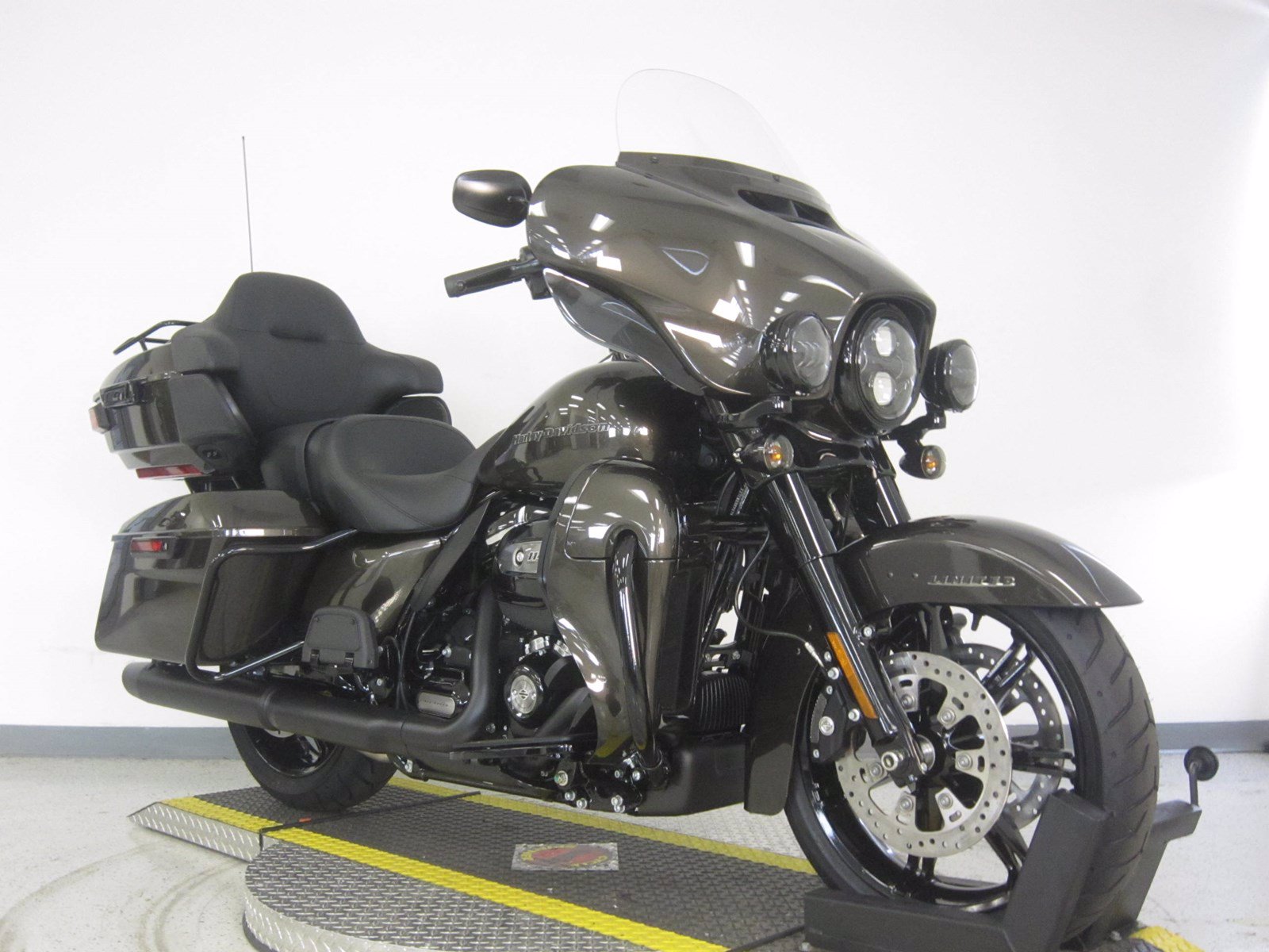 New 2020 Harley-Davidson Ultra Limited Black FLHTK Touring in Riverside ...