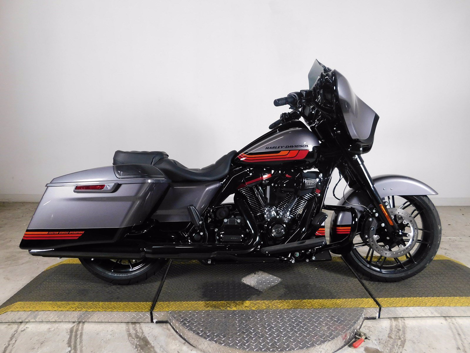 2024 Road Glide Limited Colors Koren Mikaela